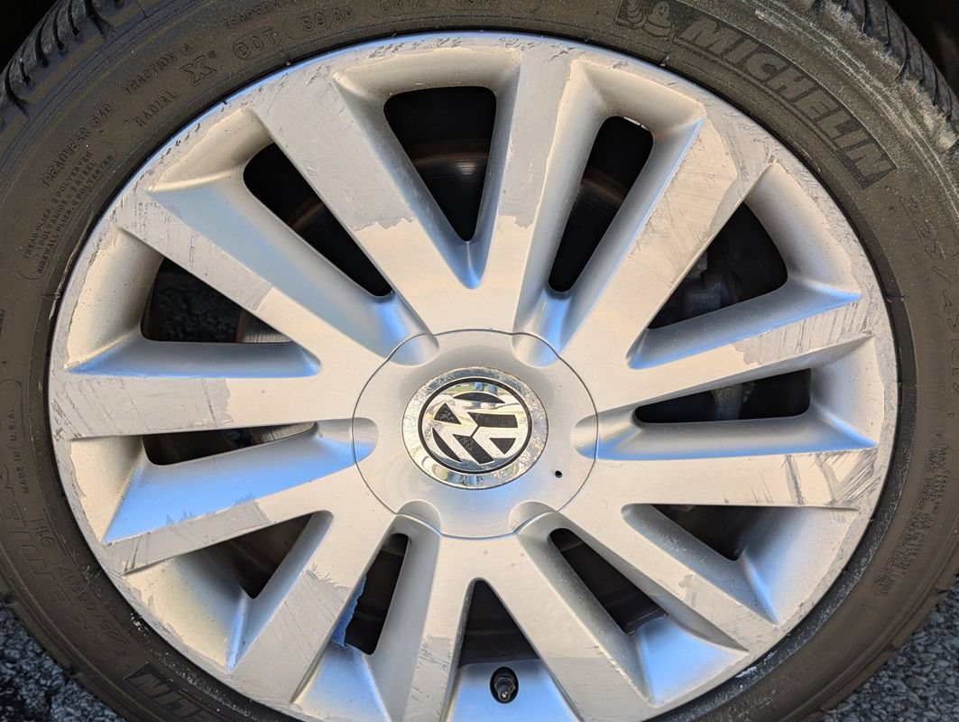 Used 2008 Volkswagen Beetle SE FWD image 21