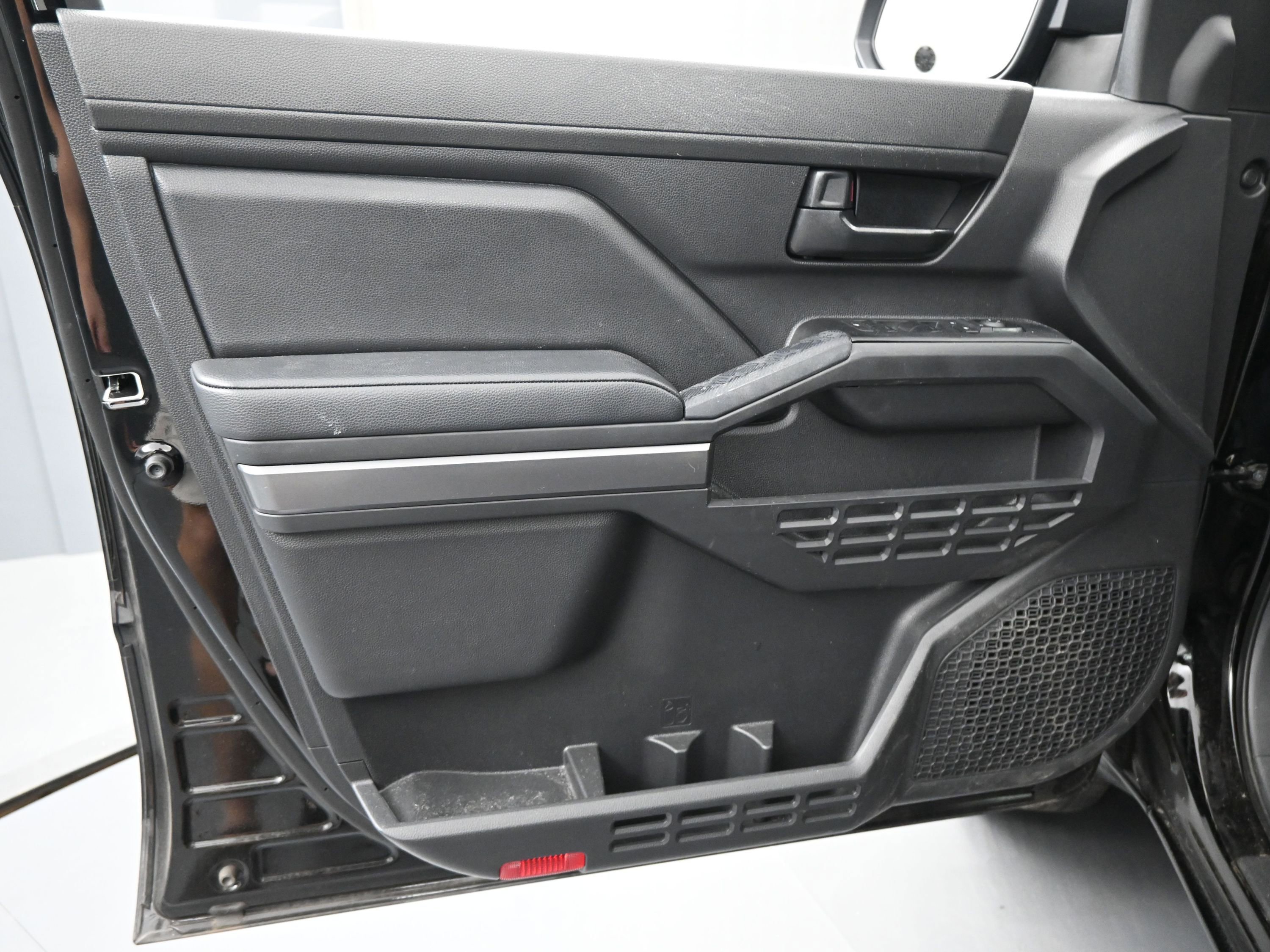 Used 2024 Toyota Tacoma SR5 image 15