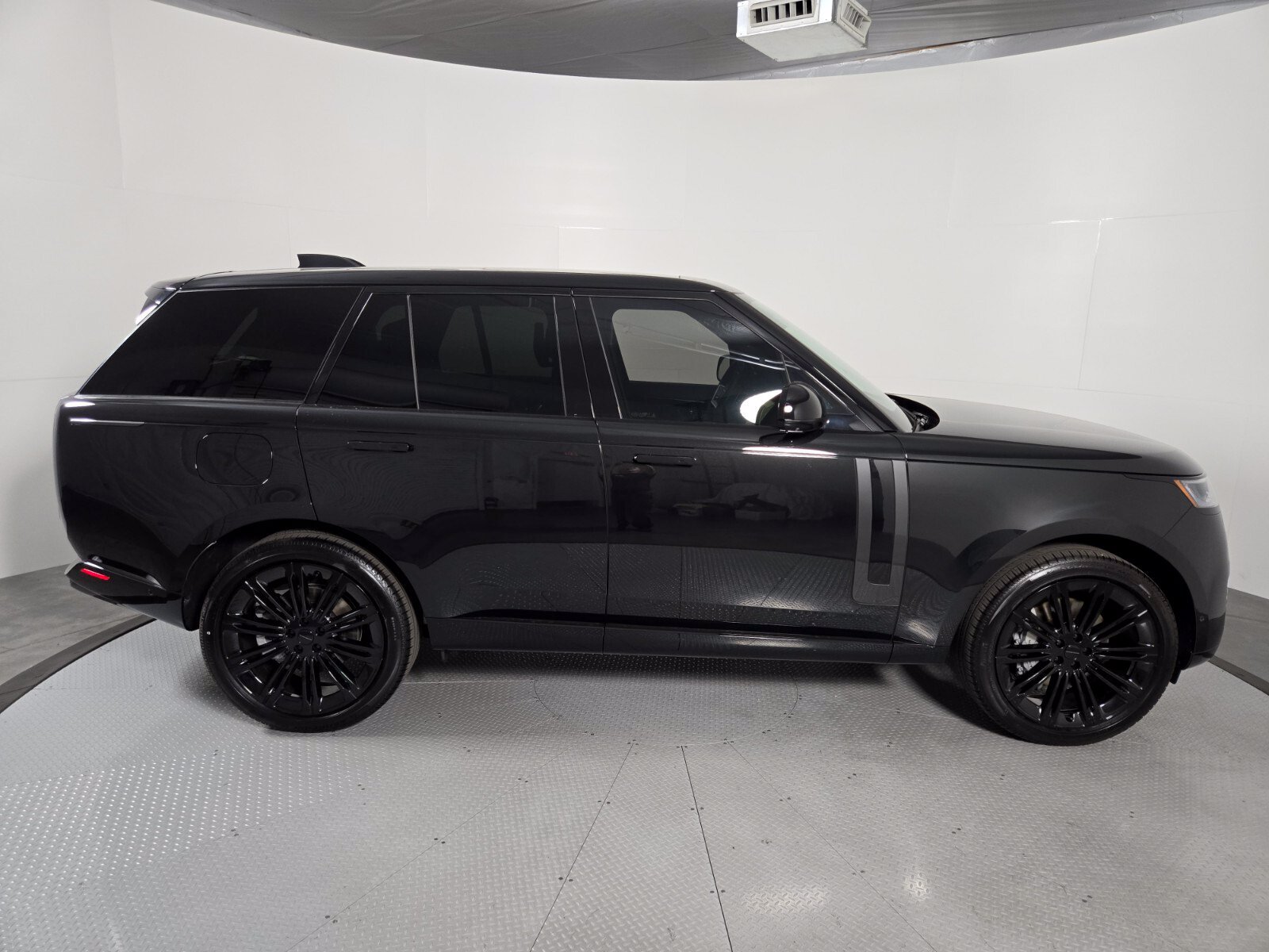 New 2026 Land Rover Range Rover SE AWD/4WD image 6