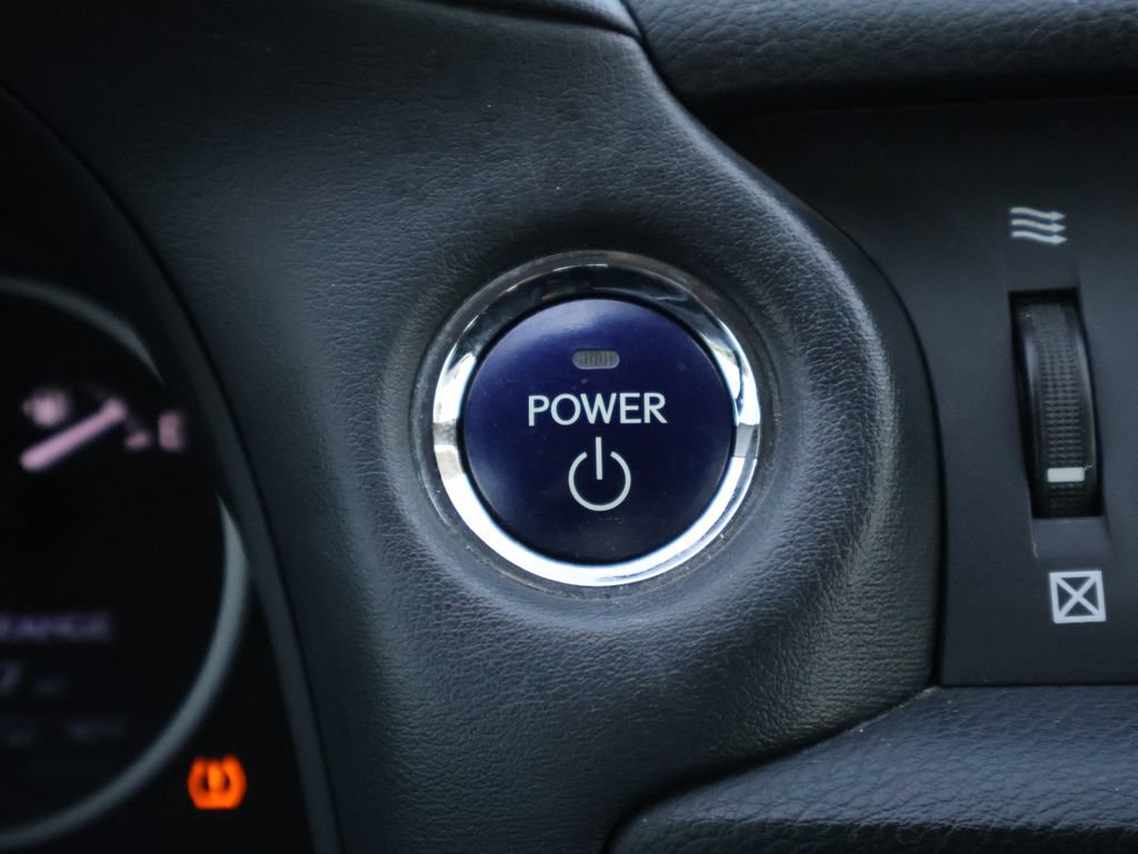 Used 2012 Lexus CT 200h Premium w/ Leather Pkg FWD image 26