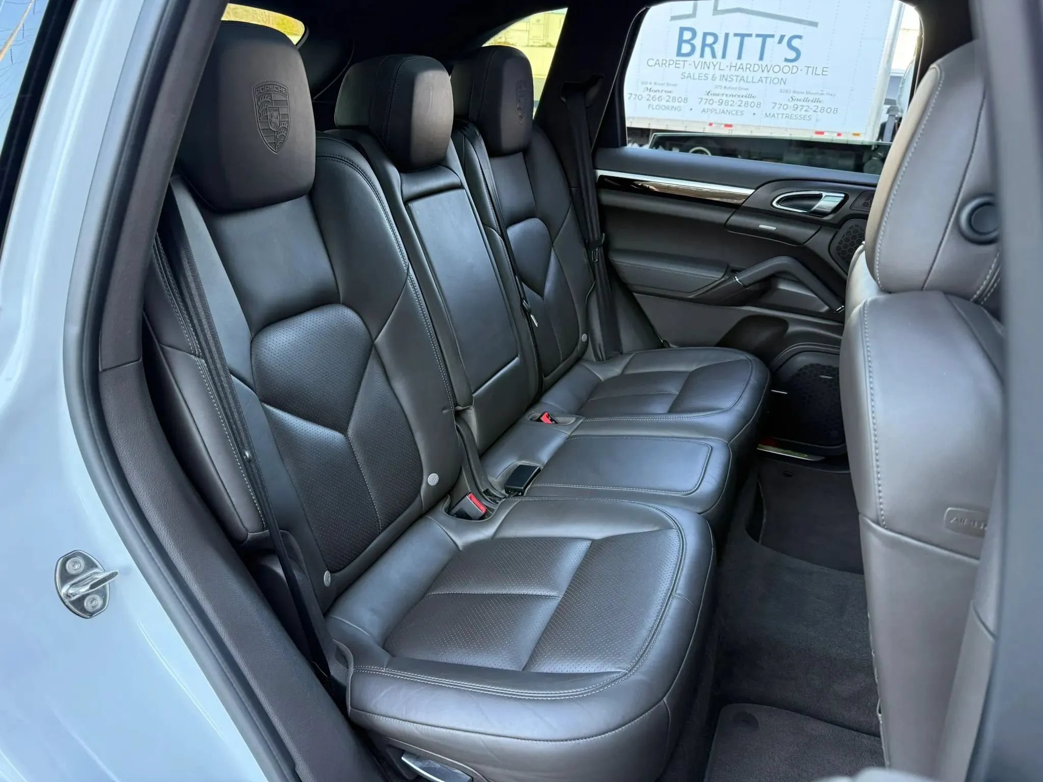 Used 2017 Porsche Cayenne S AWD/4WD image 17