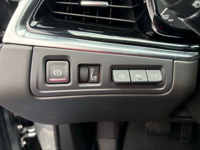 Used 2024 Cadillac XT6 Premium Luxury w/ Technology Package image 25