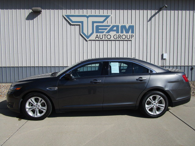 Used 2018 Ford Taurus SEL w/ Equipment Group 201A FWD image 4