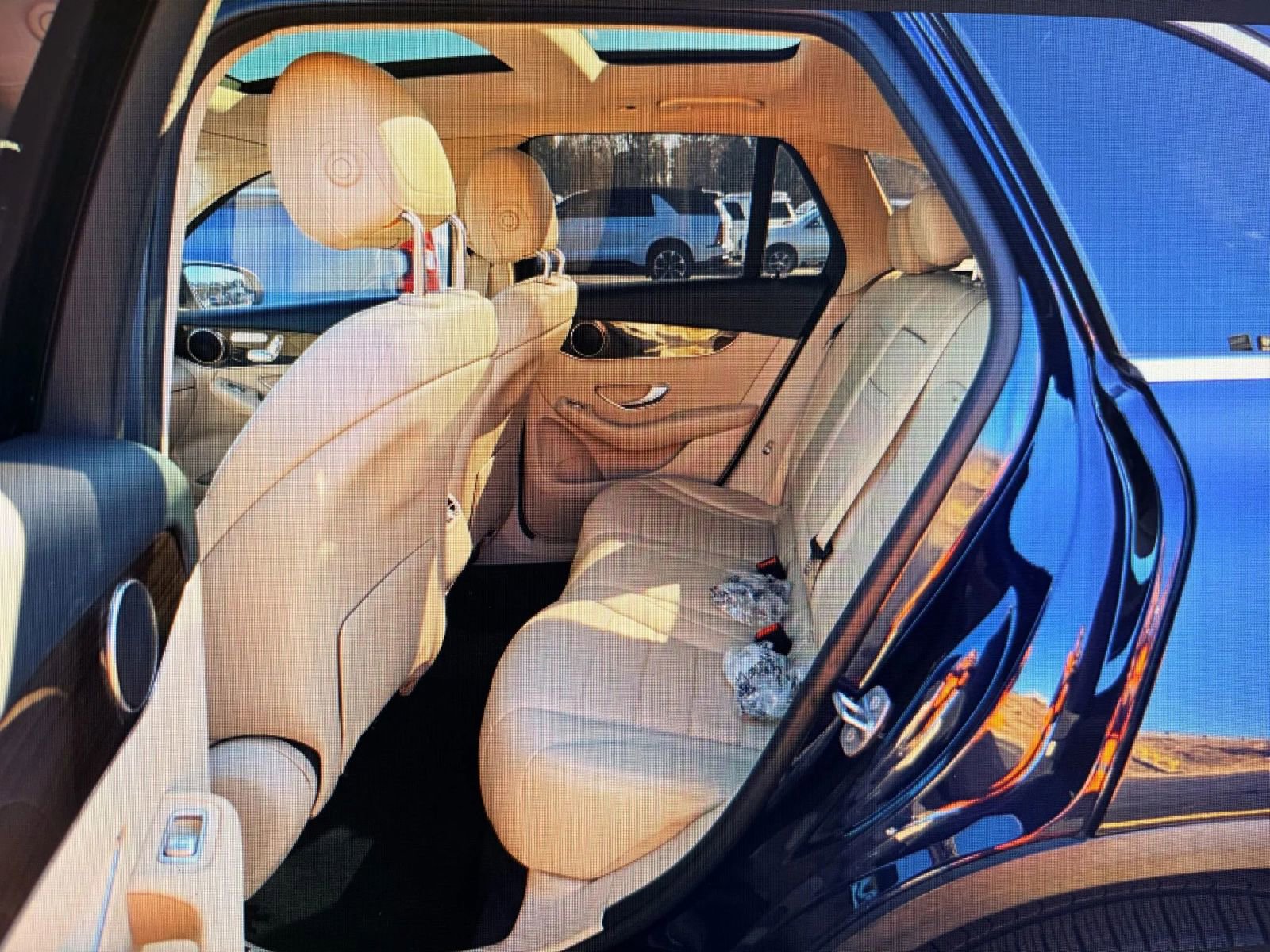 Used 2017 Mercedes-Benz GLC 300 4MATIC w/ Premium 1 Package image 5