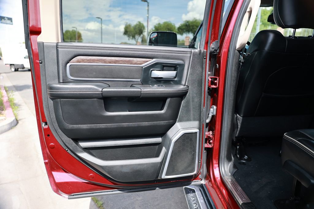 Used 2020 RAM 2500 Laramie AWD/4WD image 38