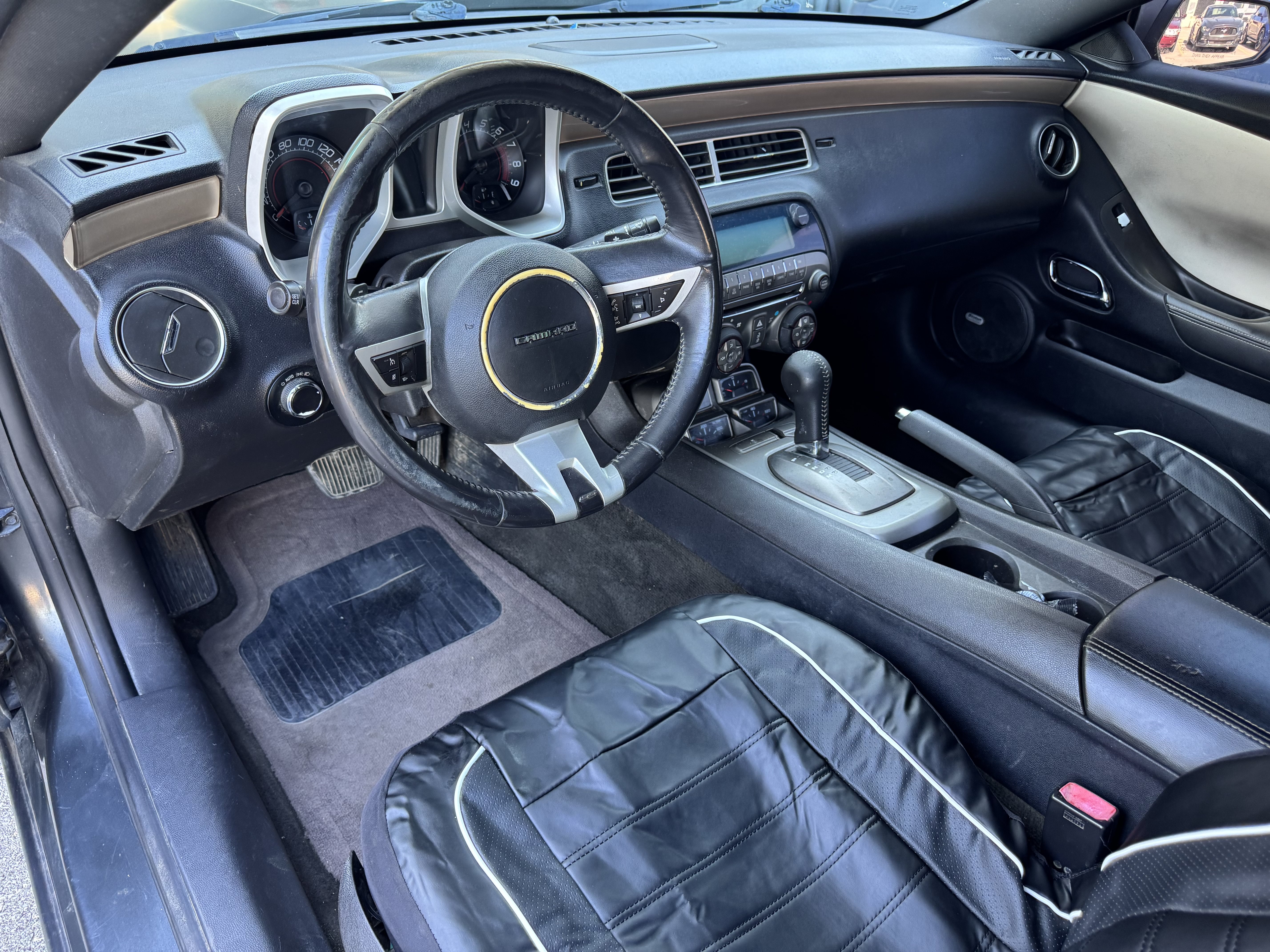 Used 2010 Chevrolet Camaro SS w/ RS Package RWD image 11