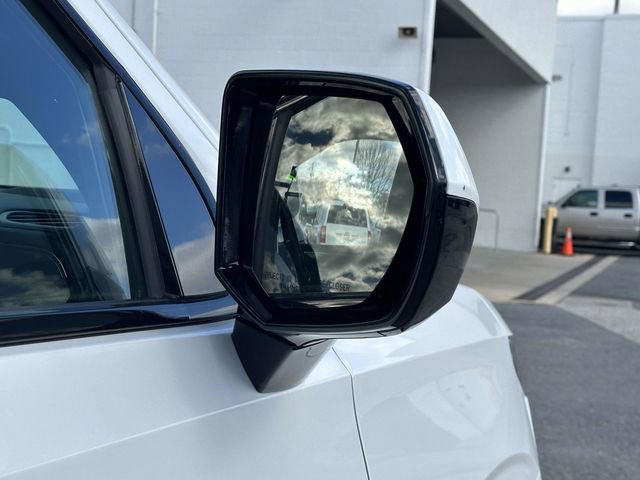 Used 2024 Chevrolet Suburban RST AWD/4WD image 28