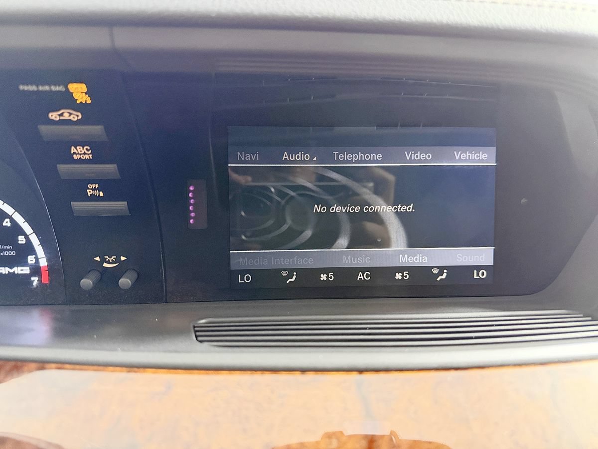 Used 2012 Mercedes-Benz S 63 AMG image 64