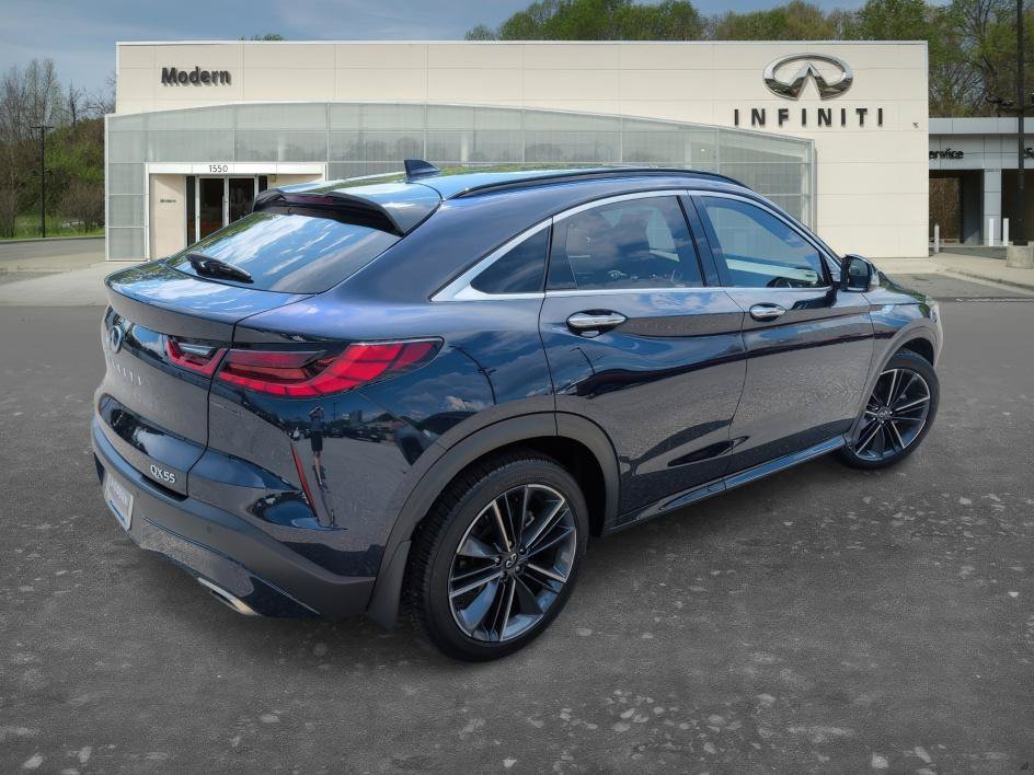 Certified 2025 INFINITI QX55 Sensory w/ Lighting Package AWD/4WD image 4