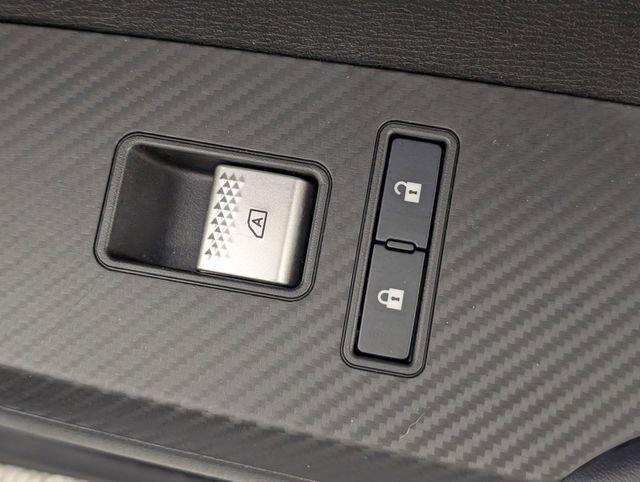 Used 2024 Mitsubishi Outlander SE AWD/4WD image 36