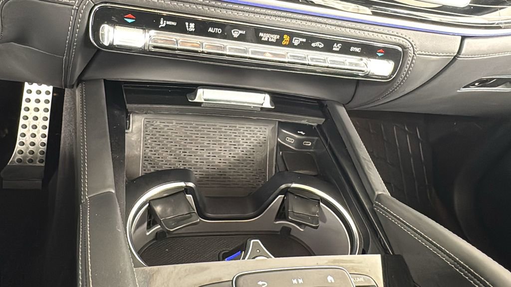 Used 2024 Mercedes-Benz GLS 580 4MATIC image 31
