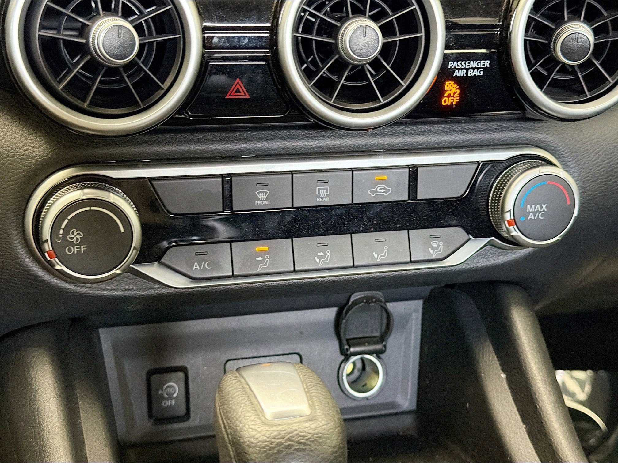 Used 2025 Nissan Sentra S image 10