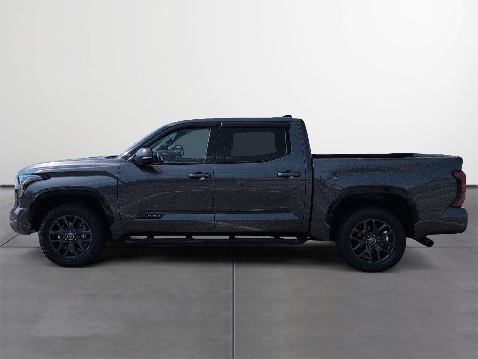 Used 2023 Toyota Tundra Platinum AWD/4WD image 3