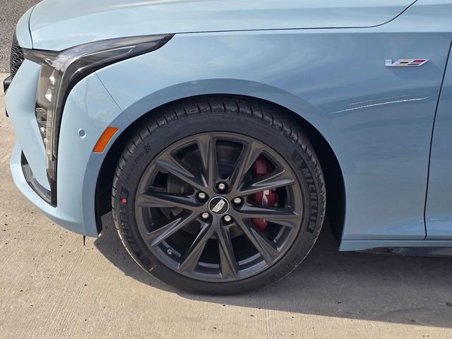 New 2026 Cadillac CT5 V image 9