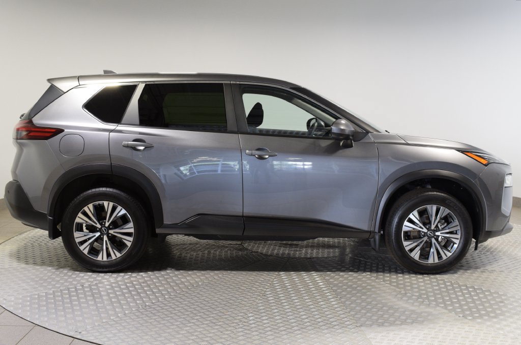 Used 2023 Nissan Rogue SV AWD/4WD image 11