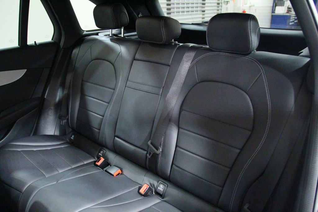 Certified 2022 Mercedes-Benz GLC 300 4MATIC image 29