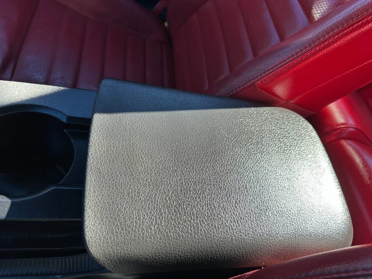 Used 2005 Ford Mustang GT image 37