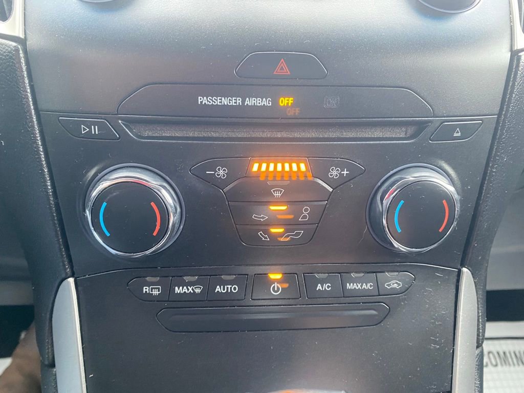 Used 2015 Ford Edge SEL image 31