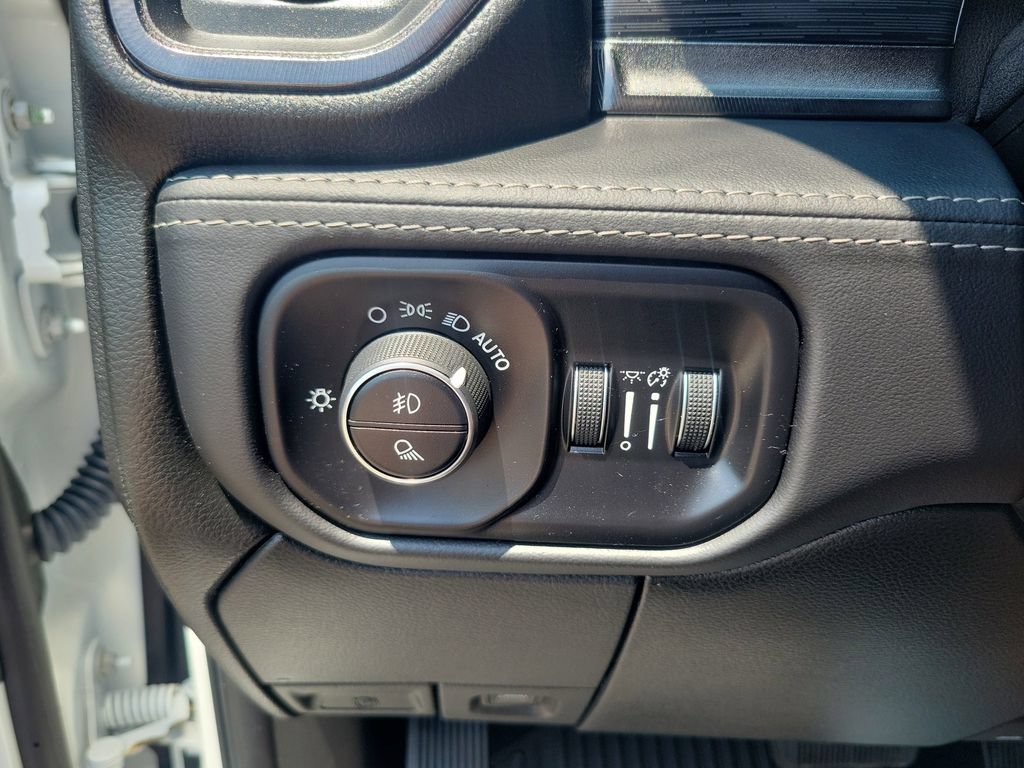 Used 2024 RAM 2500 Rebel w/ Level 2 Equipment Group AWD/4WD image 19