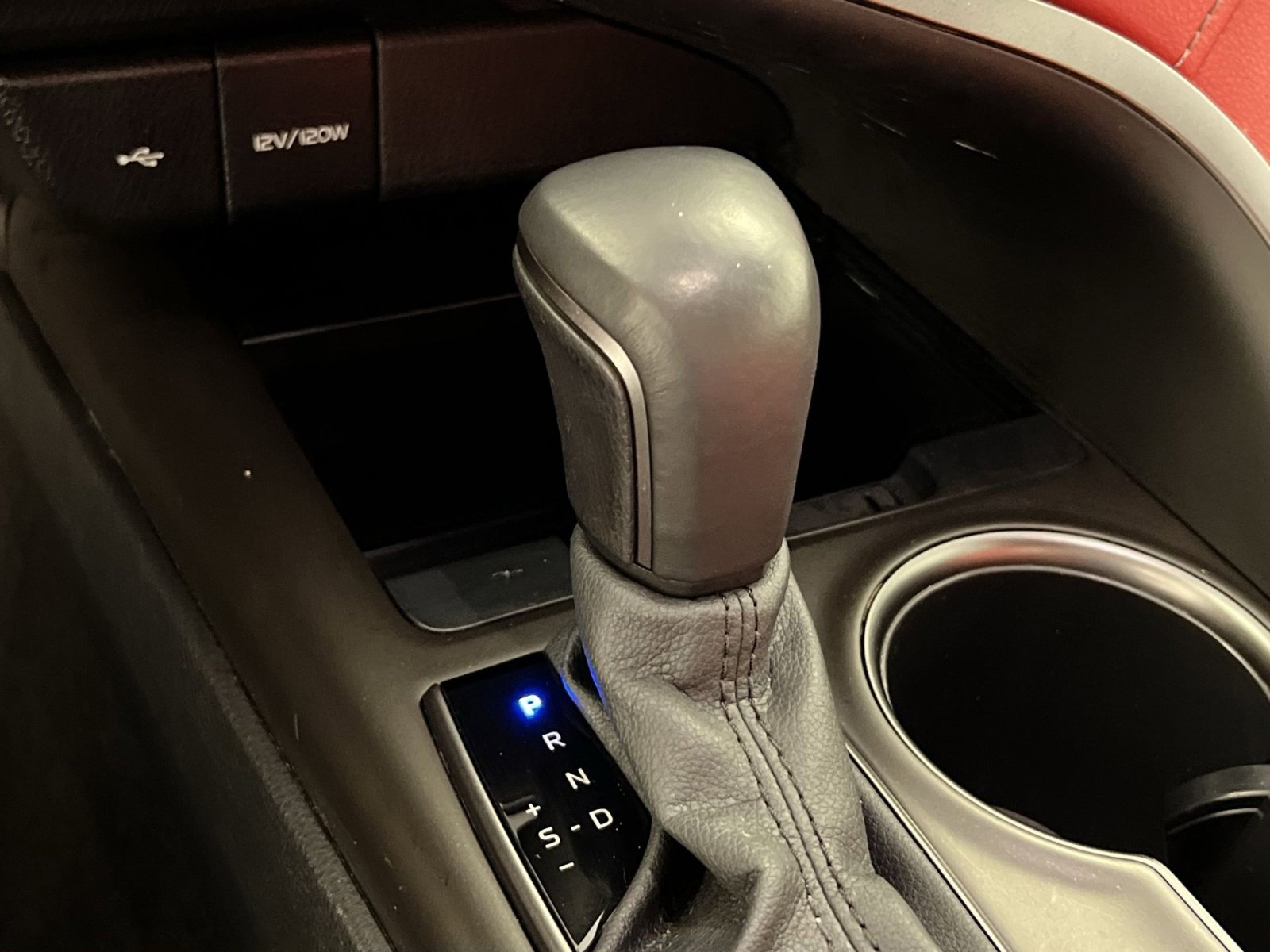 Used 2021 Toyota Camry XSE image 19