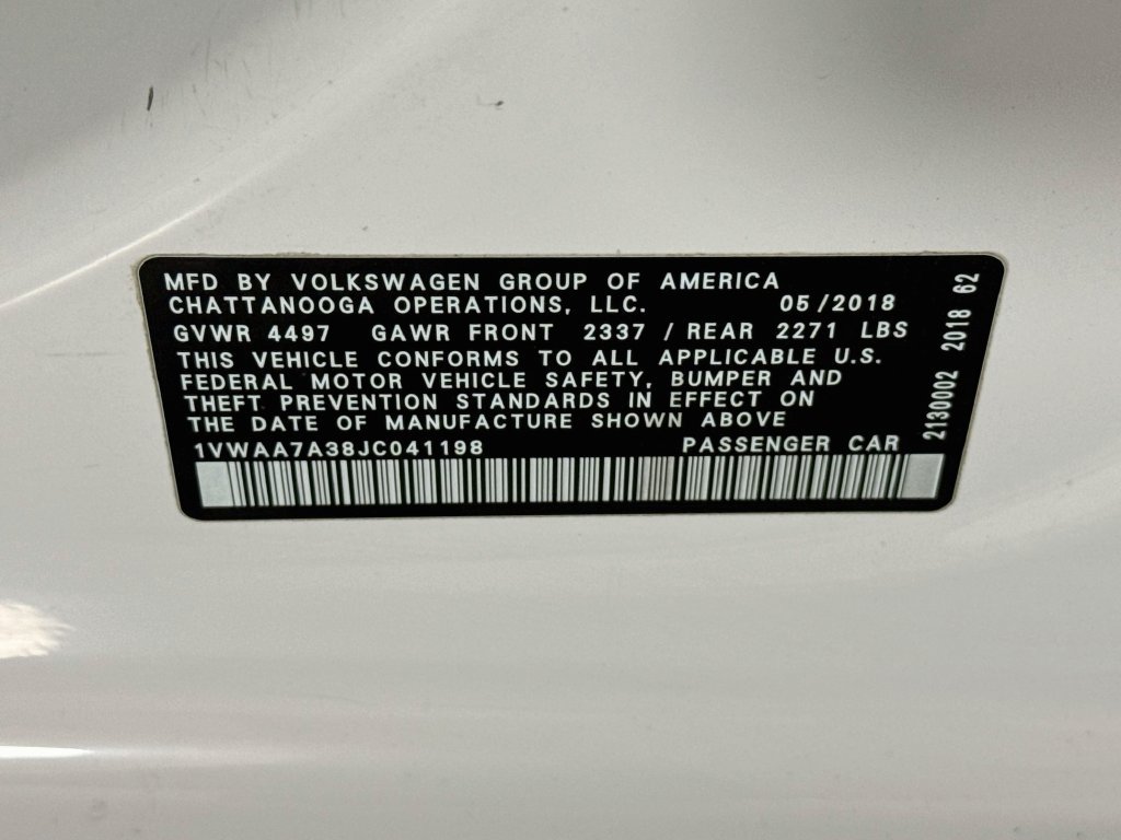 Used 2018 Volkswagen Passat 2.0T R-Line w/ R-Line Lighting Package FWD image 35