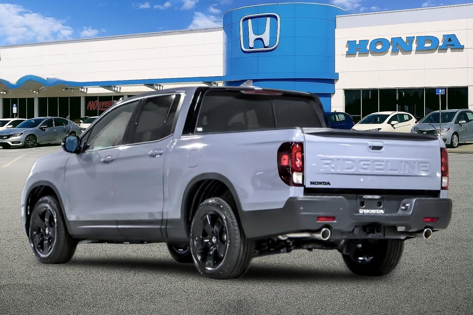 New 2026 Honda Ridgeline Black Edition image 3