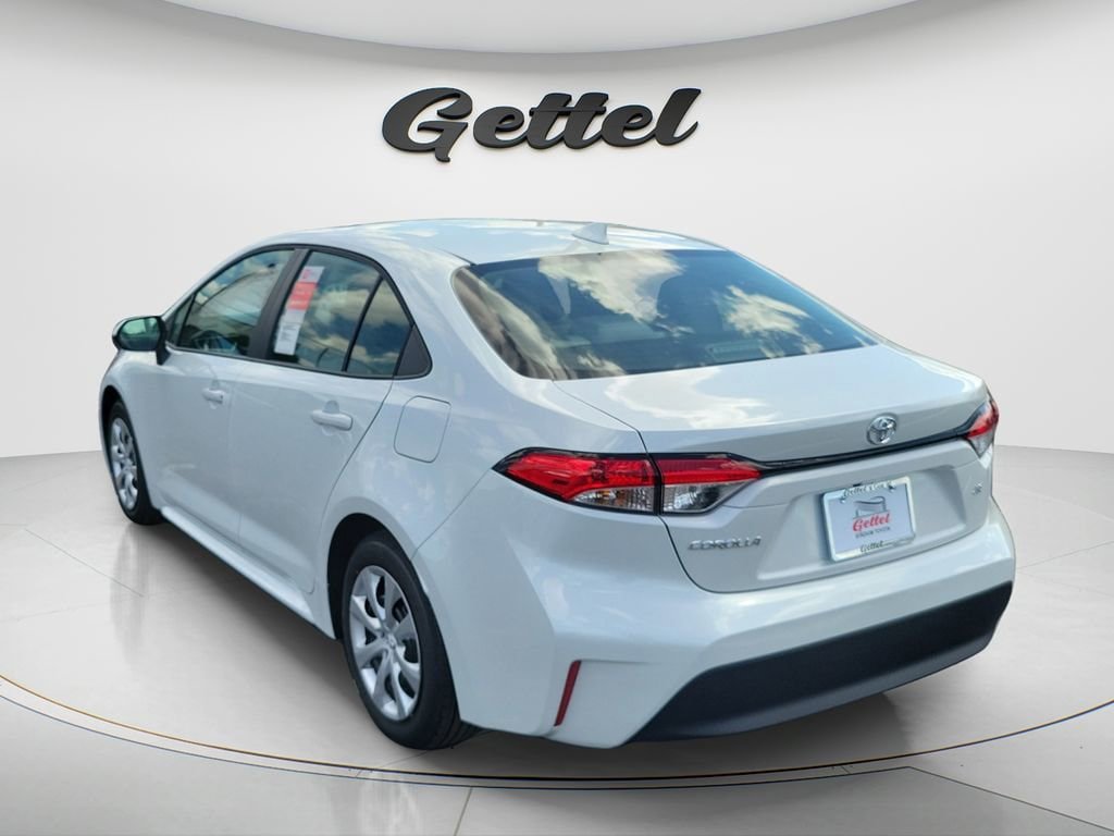 New 2026 Toyota Corolla LE FWD image 7