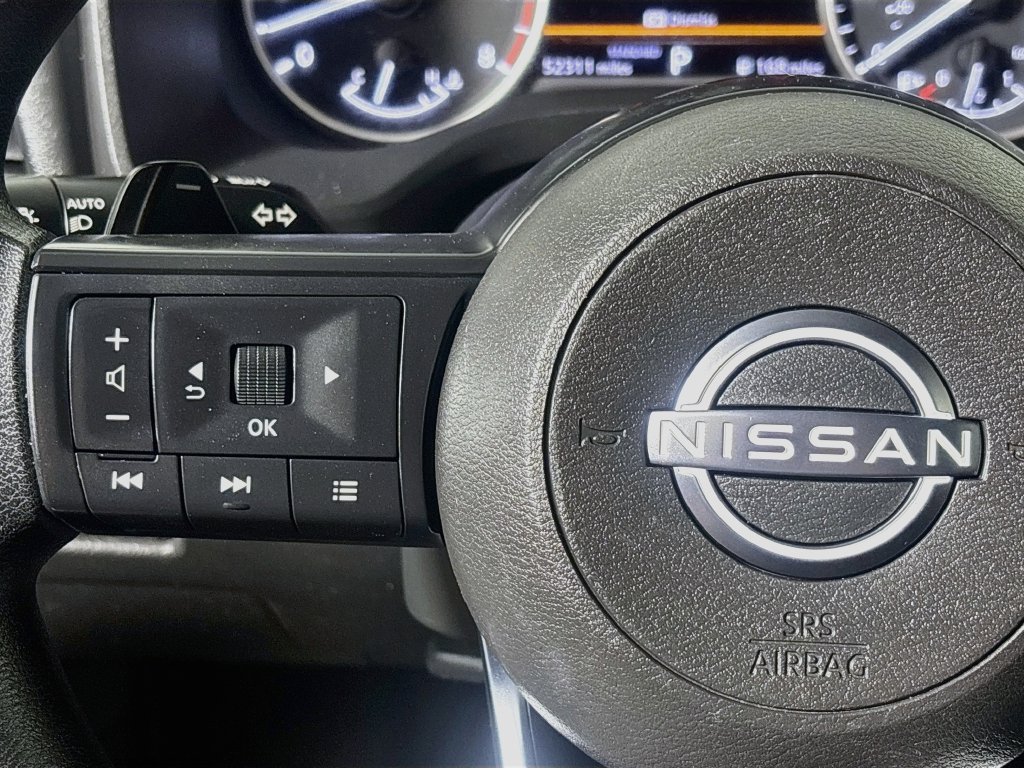 Used 2024 Nissan Rogue S FWD image 16