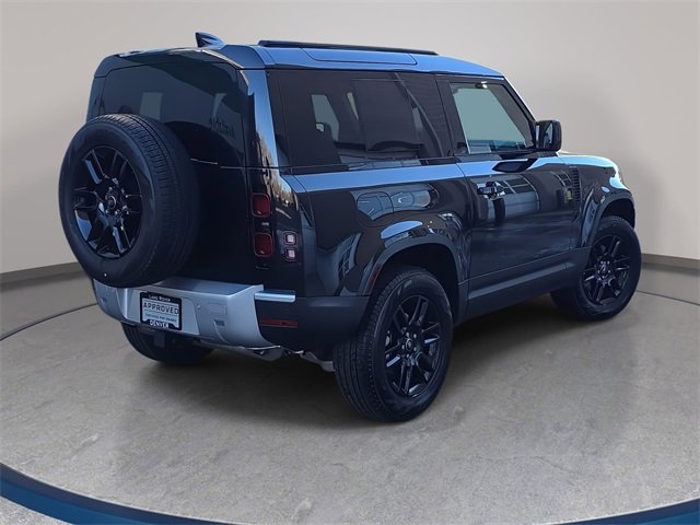 Used 2025 Land Rover Defender 90 S image 6