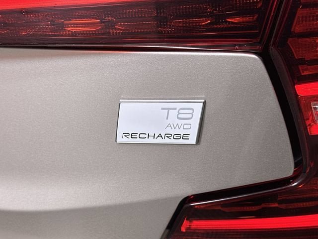 Used 2023 Volvo S60 T8 Plus AWD/4WD image 33