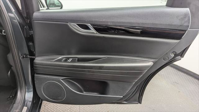 Used 2023 Genesis G80 2.5T AWD/4WD image 16