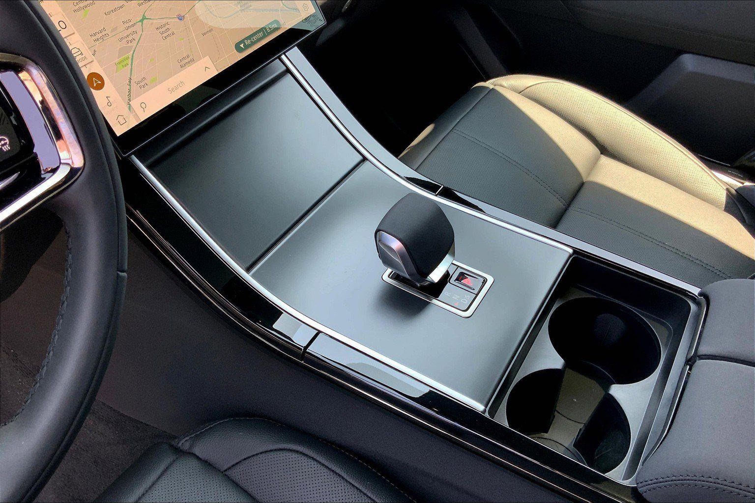 New 2026 Land Rover Range Rover Velar S image 8