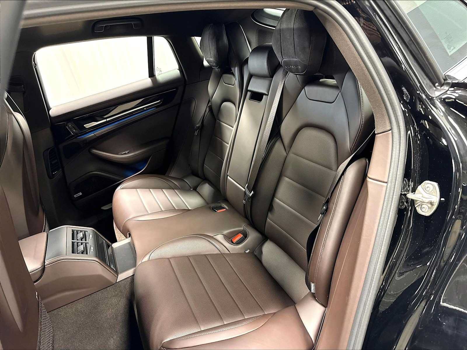 New 2026 Porsche Panamera 4 AWD/4WD image 24