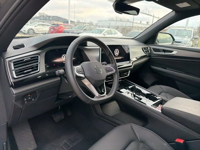 Used 2025 Volkswagen Atlas Cross Sport SE image 10
