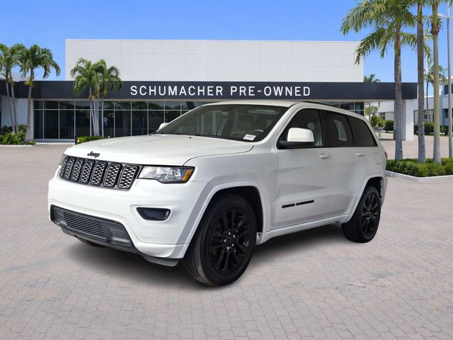 Used 2019 Jeep Grand Cherokee Altitude image 3