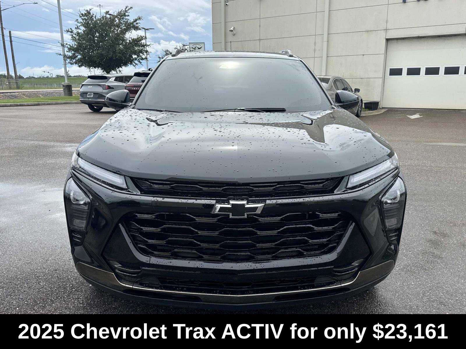 Used 2025 Chevrolet Trax ACTIV w/ Sunroof Package FWD image 2