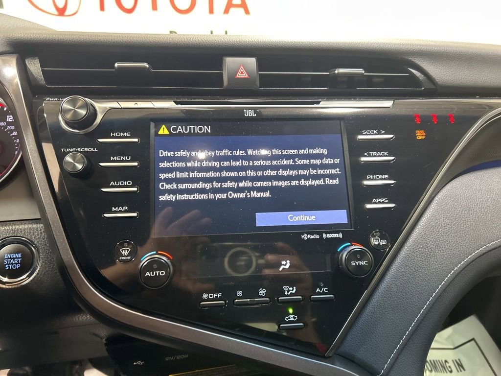Used 2020 Toyota Camry XSE w/ Navigation Package image 27