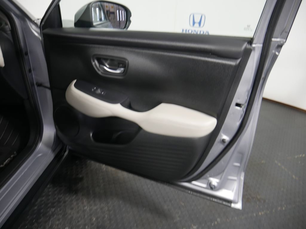 Certified 2023 Honda HR-V LX image 6