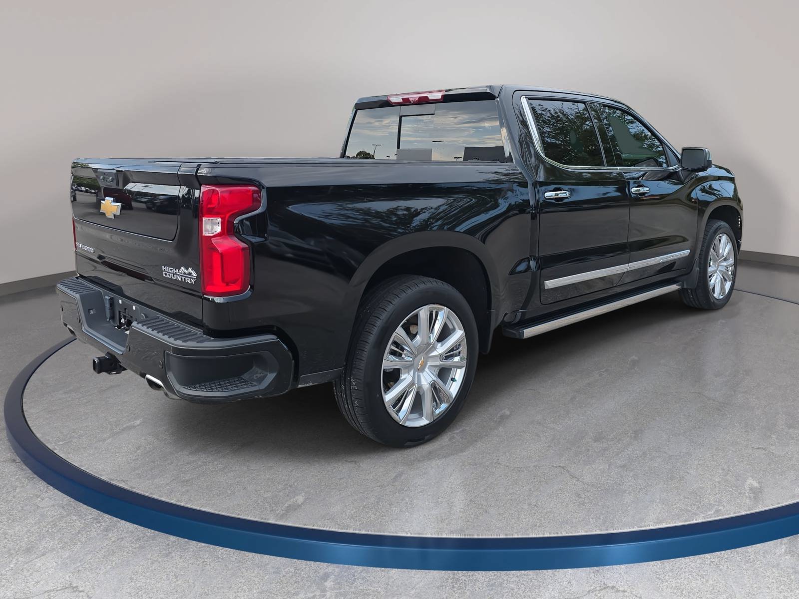 Used 2023 Chevrolet Silverado 1500 High Country w/ High Country Premium Package AWD/4WD image 5