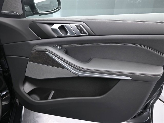 New 2024 BMW X5 xDrive40i w/ Premium Package image 16