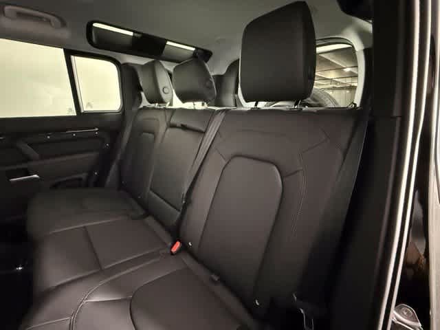 New 2026 Land Rover Defender 110 X-Dynamic SE AWD/4WD image 19