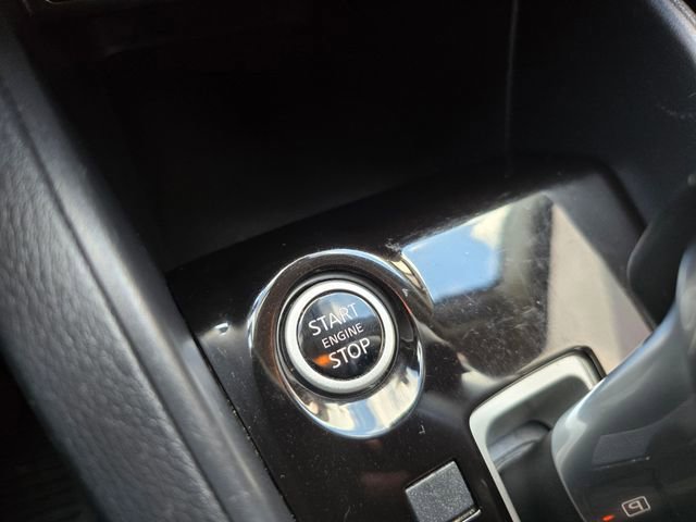 Used 2021 Nissan Versa SV image 23