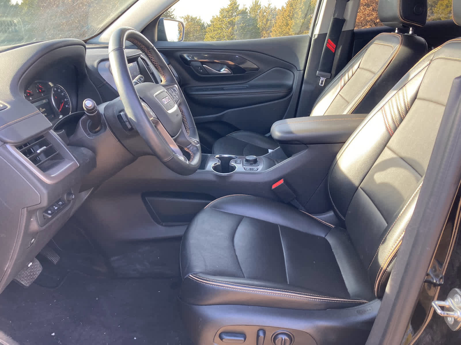 Used 2024 GMC Terrain AT4 w/ Tech Package image 3