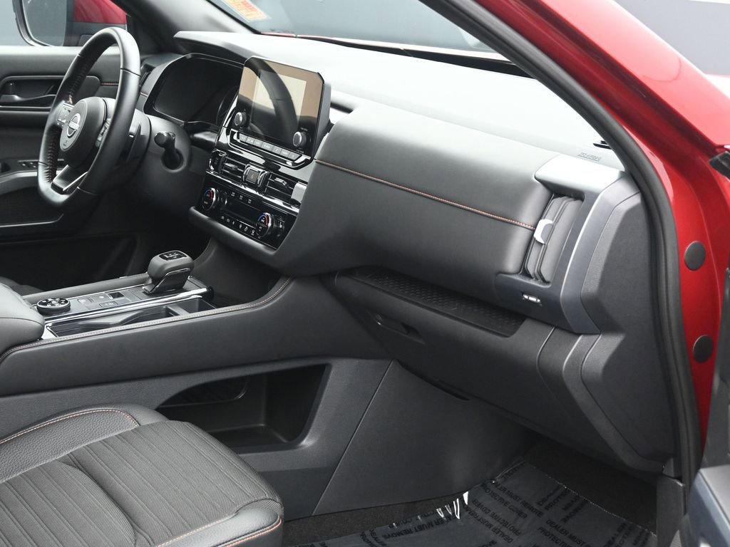 Certified 2025 Nissan Pathfinder Rock Creek image 6