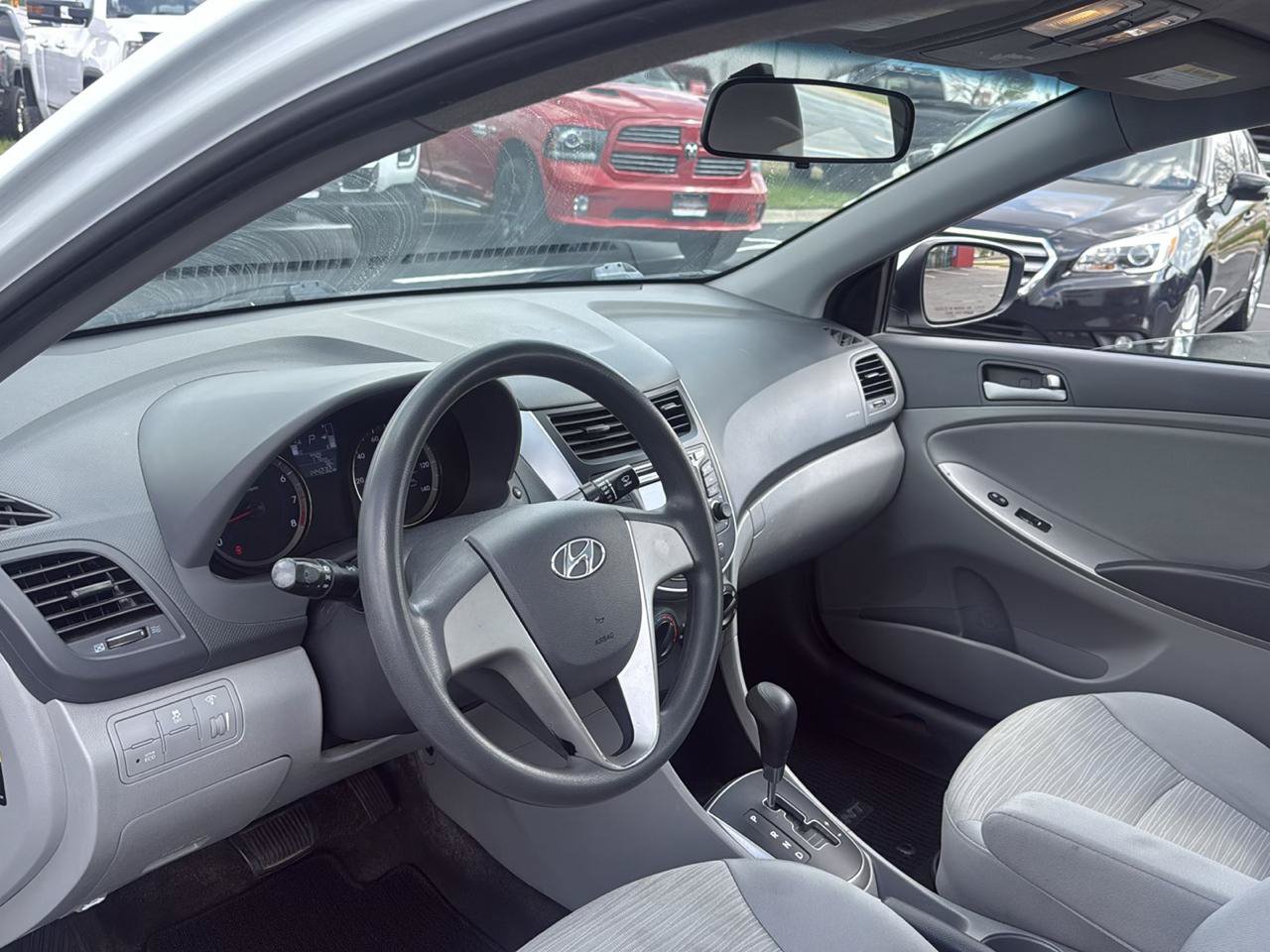 Used 2015 Hyundai Accent GLS FWD image 9