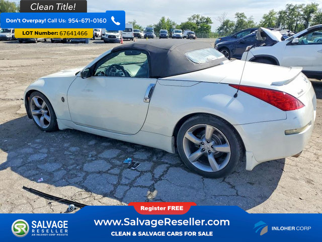 Used 2008 Nissan 350Z Touring RWD image 3