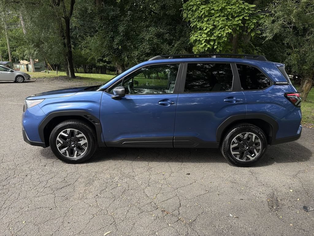 Used 2026 Subaru Forester Premium AWD/4WD image 5