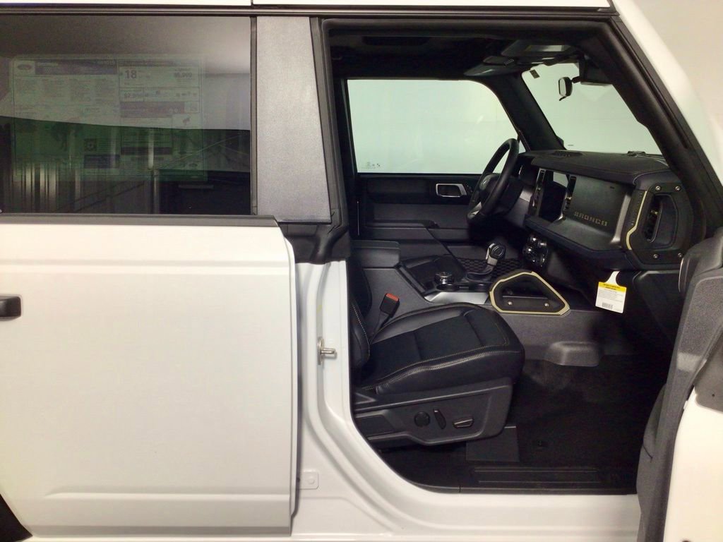 New 2025 Ford Bronco Badlands image 35