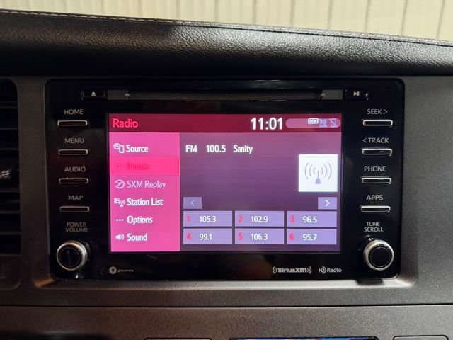 Used 2020 Toyota Sienna XLE FWD image 44