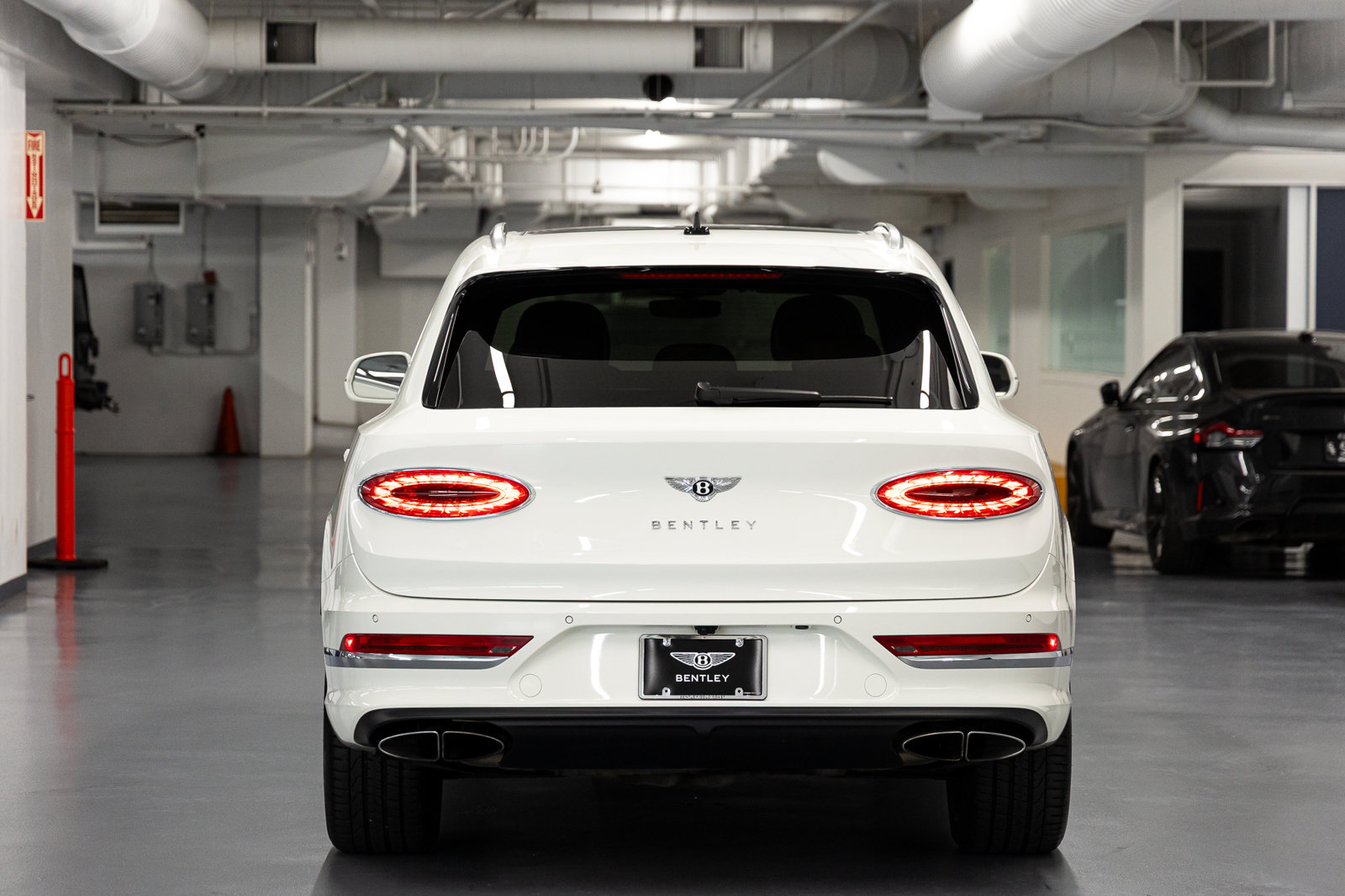 Used 2023 Bentley Bentayga AWD/4WD image 5